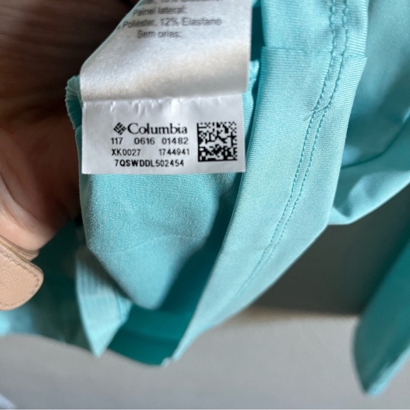 Columbia Women's Light Blue Long Sleeve Striped Top MD - Picture 6 of 7